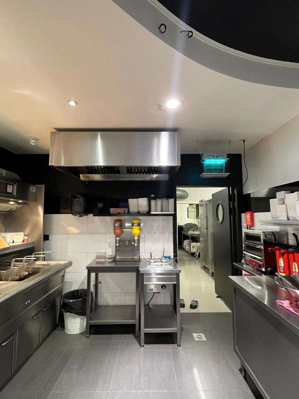 Over te nemen zaak Antwerpen - Horeca - 6PJBI