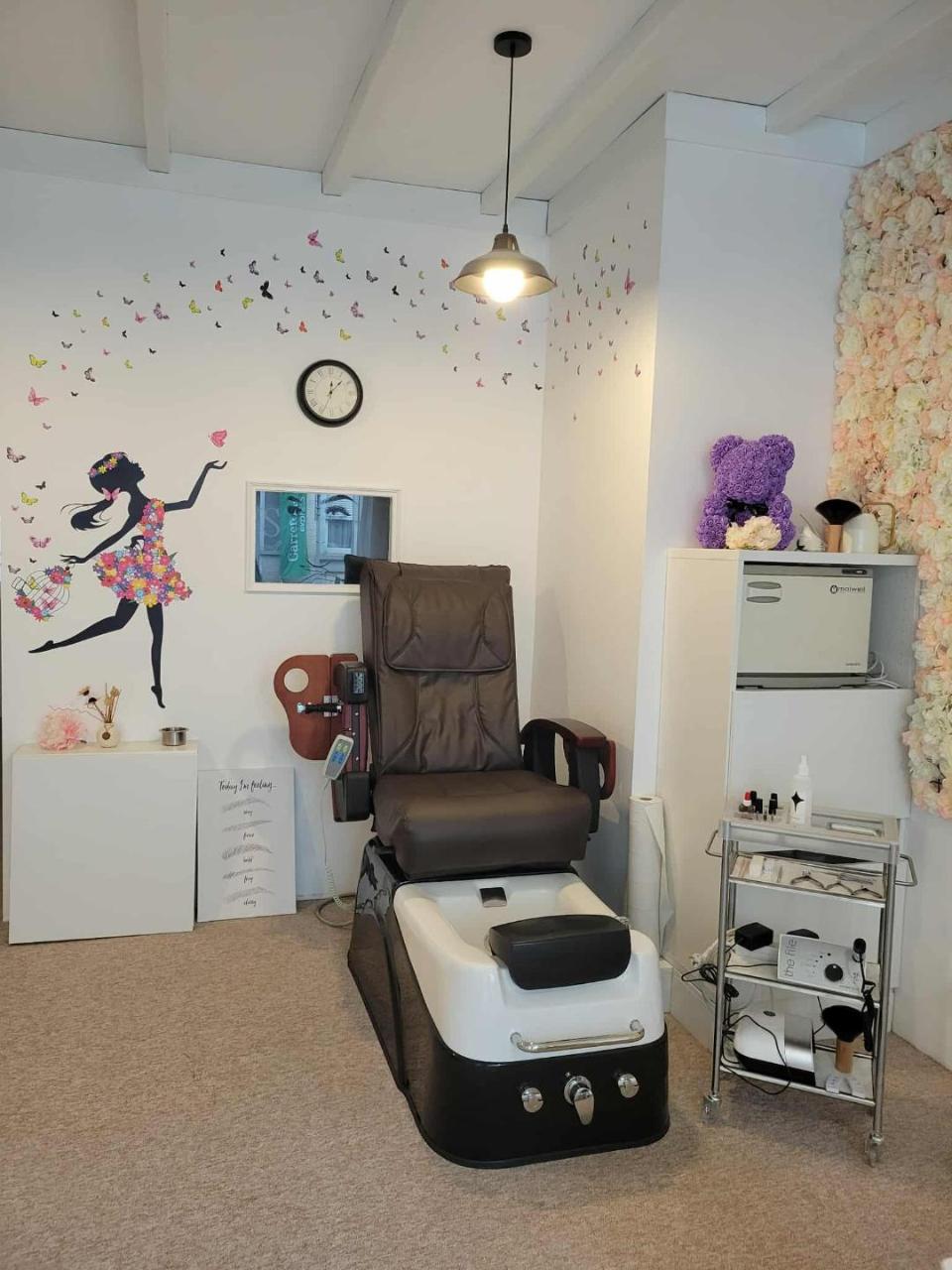 Over te nemen zaak Brussel - Diensten - YGGDX