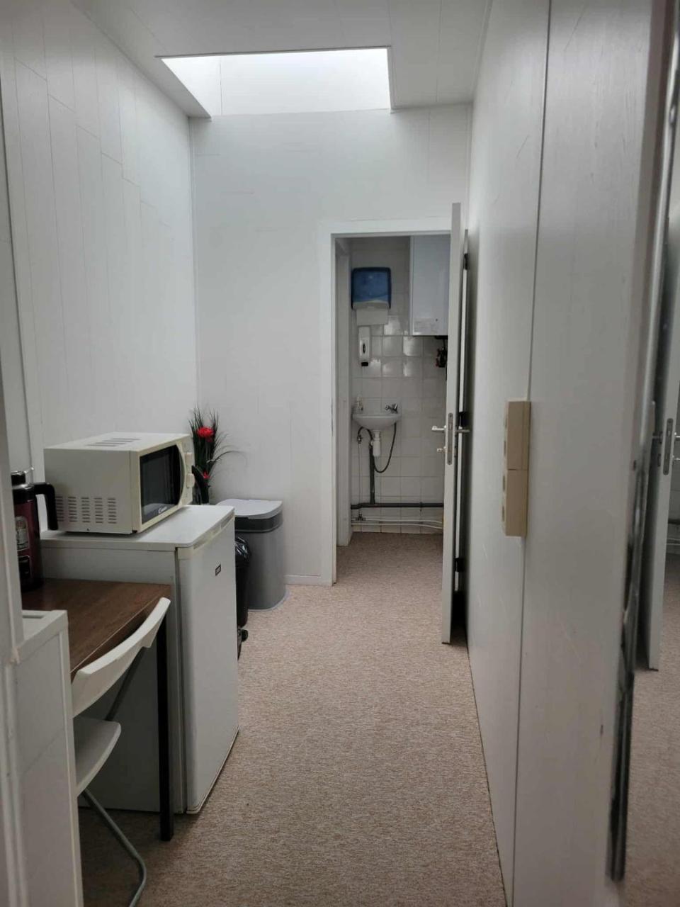 Over te nemen zaak Brussel - Diensten - YGGDX