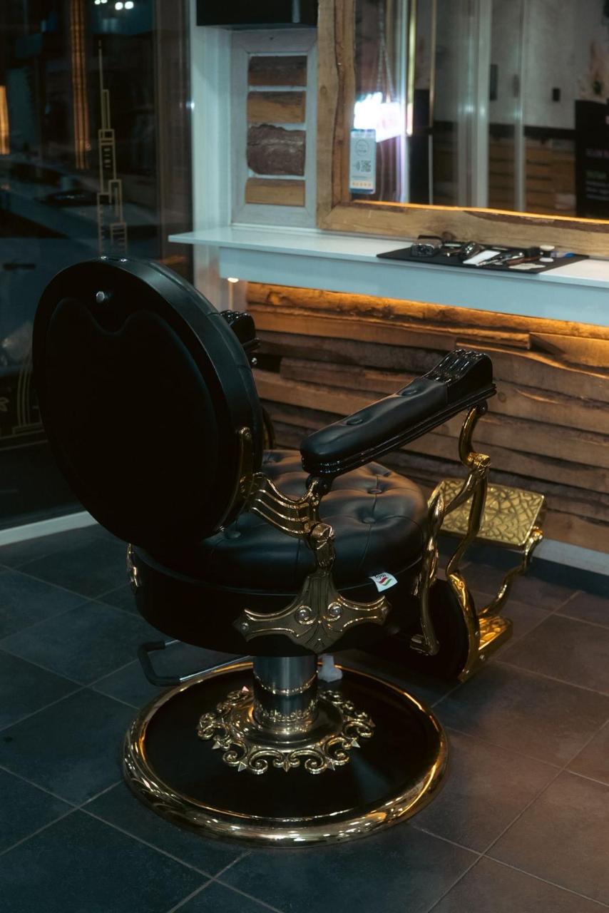 Over te nemen zaak Luik - Diensten - YK83U