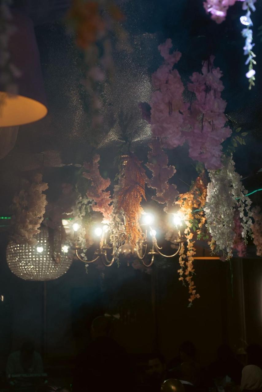 Over te nemen zaak Luik - Diensten - YK83U